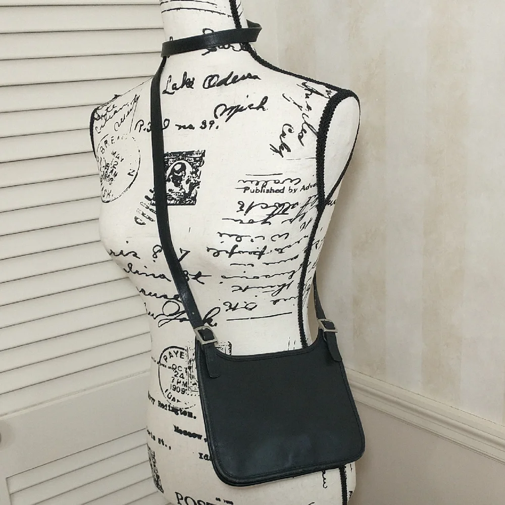 Vintage Coach Mini Hippie Leather Crossbody‎ Foldover Flap Bag, Purse, #9142
